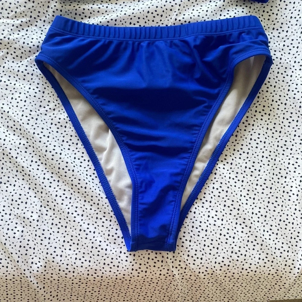 Pink Queen bikini - Picture 2 of 5
